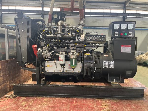 濰坊聯動國三柴油發電機組50kw